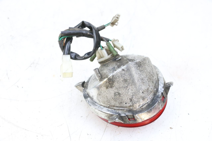 photo de FANALE STOP POSTERIORE  NECO TEMPO 4T 50 (2022 - 2026) - Dettagli dei punti di fissaggio