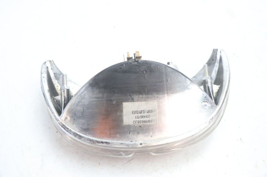 photo de Fanale posteriore PEUGEOT TREKKER TKR 50 (2005 - 2014) - Altra angolazione