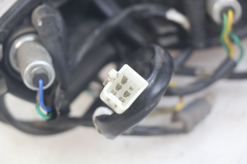 photo de FANALE POSTERIORE PEUGEOT TWEET 4T 50 (2018 - 2022) - Primo piano tecnico