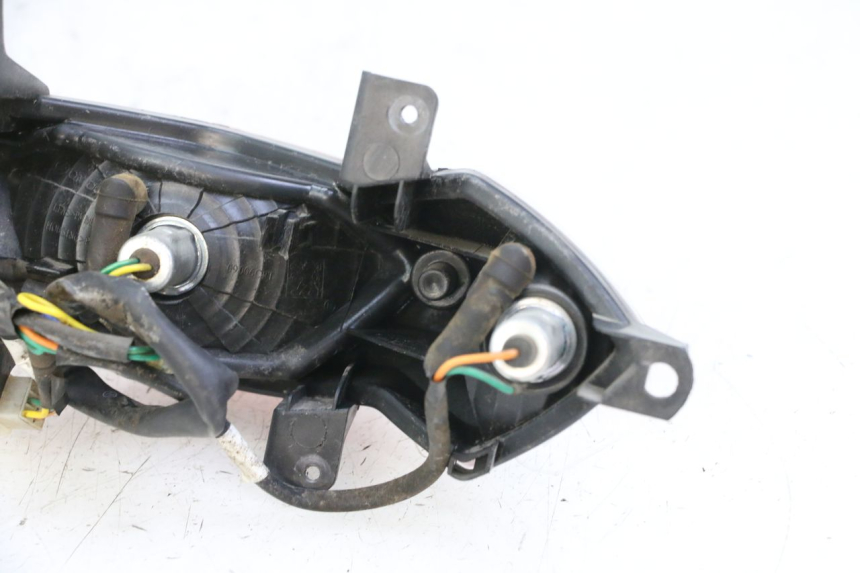 photo de FANALE POSTERIORE PEUGEOT TWEET 4T 50 (2014 - 2019) - Altra angolazione