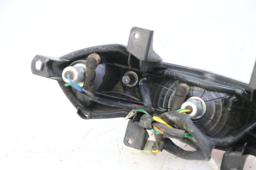 photo de FANALE POSTERIORE PEUGEOT TWEET 4T 50 (2014 - 2019) - Primo piano tecnico