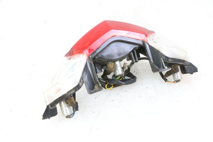 photo de FANALE POSTERIORE PEUGEOT TWEET 4T 50 (2014 - 2019) - Dettagli dei punti di fissaggio