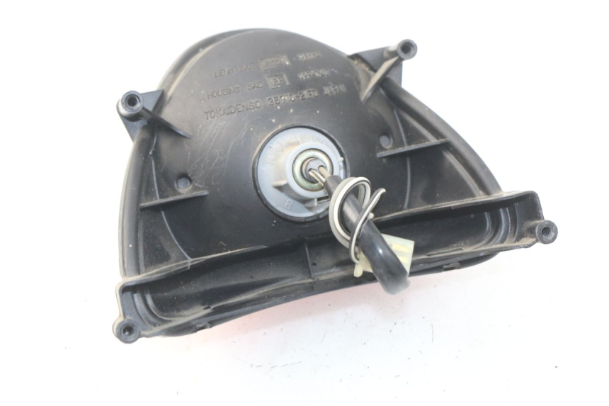 photo de Fanale posteriore SUZUKI UC EPICURO 125 (1999 - 2003) - Primo piano tecnico