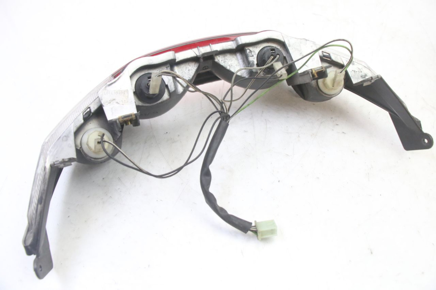 photo de FANALE POSTERIORE SUZUKI UH BURGMAN 125 (2002 - 2006) - Vista d'insieme del prodotto