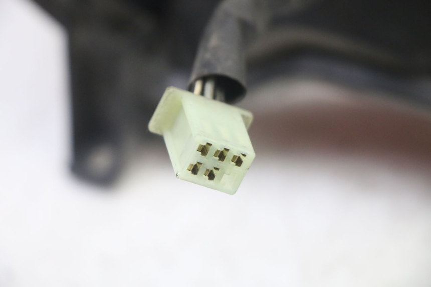 photo de FANALE POSTERIORE SUZUKI UH BURGMAN 125 (2002 - 2006) - Ricambio usato controllato