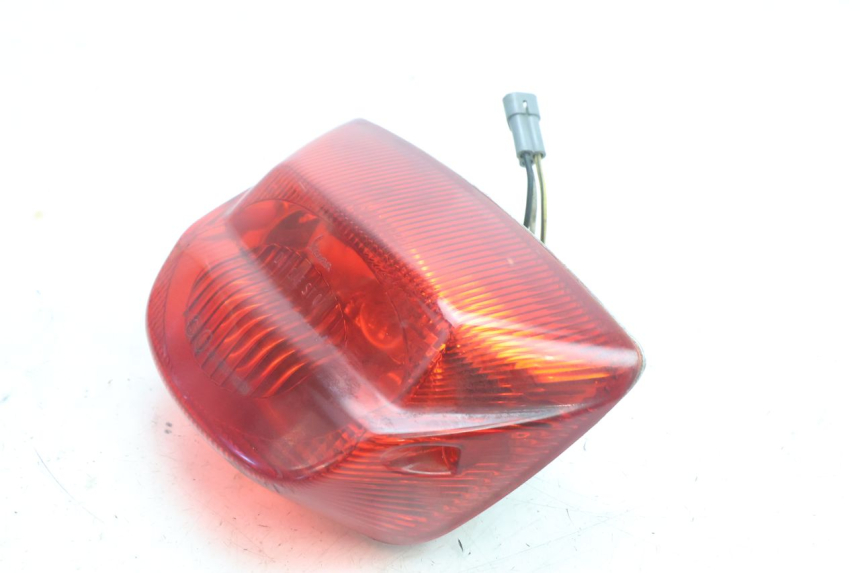 photo de FANALE POSTERIORE PIAGGIO VESPA S 2T 50 (2007 - 2014) - Altra angolazione
