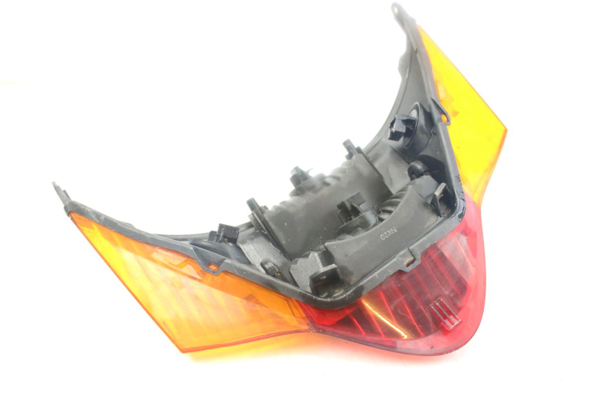 photo de FANALE POSTERIORE HONDA VFR VTEC RC46 800 (2002 - 2013) - Altra angolazione