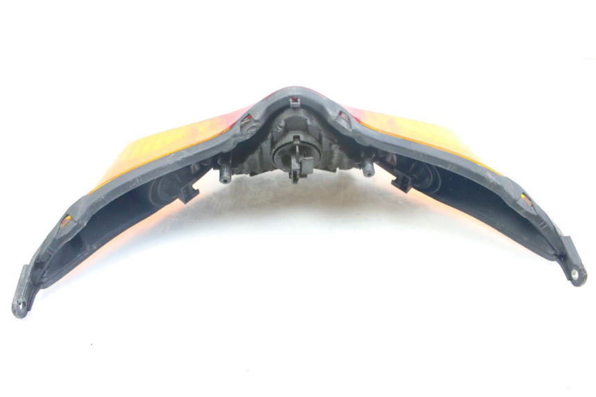 photo de FANALE POSTERIORE HONDA VFR VTEC RC46 800 (2002 - 2013) - Dettagli dei punti di fissaggio