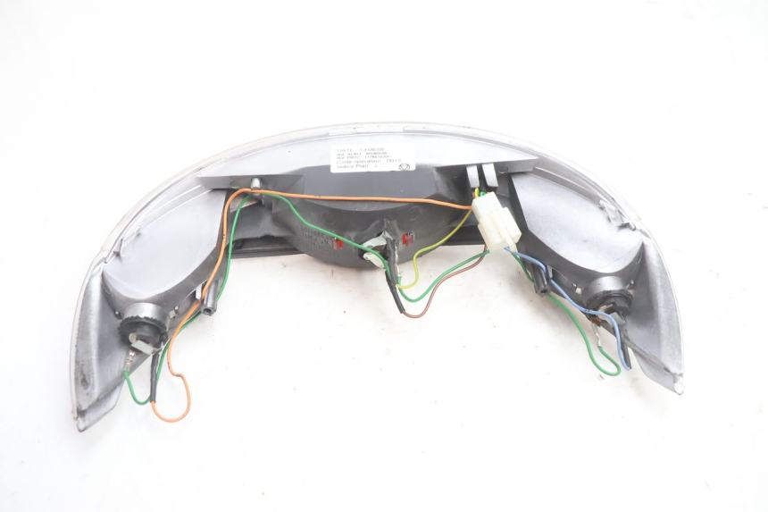 photo de FANALE STOP POSTERIORE  PEUGEOT VIVACITY 50 (2004 - 2009) - Primo piano tecnico