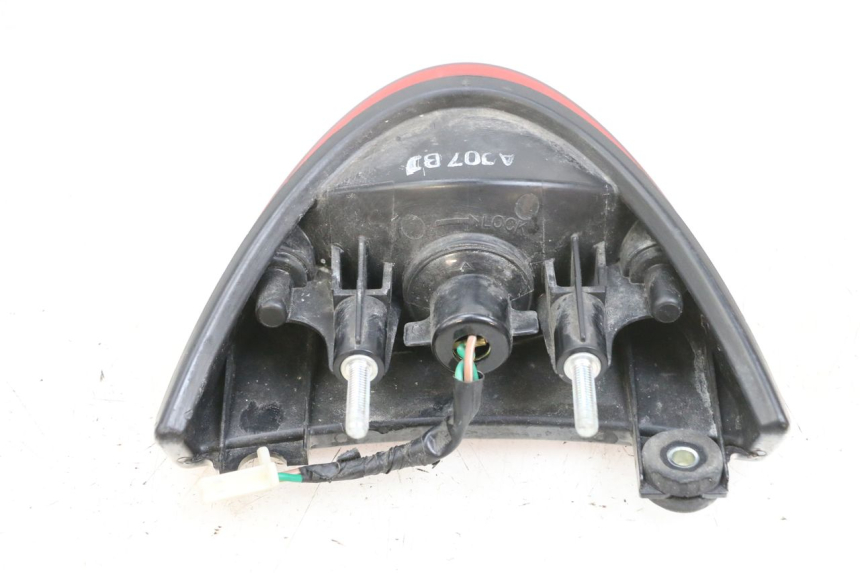 photo de FANALE POSTERIORE DAELIM VJ ROADWIN FI 125 (2008 - 2017) - Primo piano tecnico