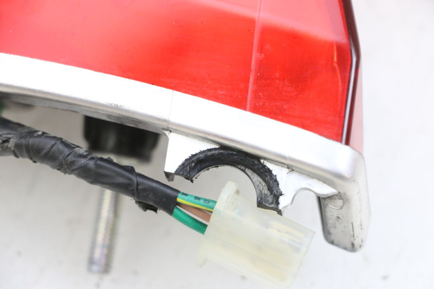 photo de FANALE POSTERIORE DAELIM VJ ROADWIN FI 125 (2008 - 2017) - Marcature e riferimenti originali