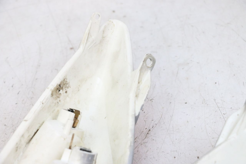 photo de FANALE POSTERIORE YAMAHA XMAX X-MAX 125 (2006 - 2009) - Zoom sullo stato d'uso