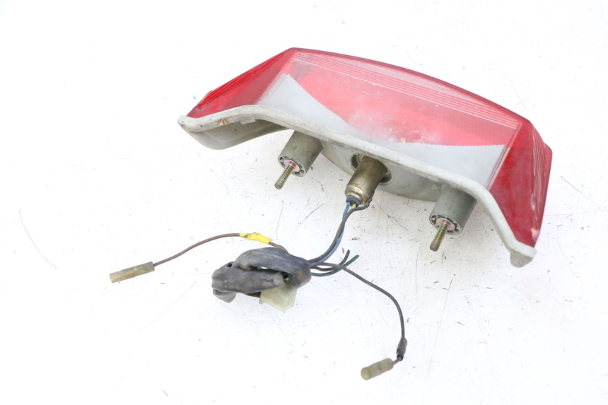 photo de FANALE STOP POSTERIORE  YAMAHA XJN DIVERSION 600 (2000 - 2003) - Primo piano tecnico