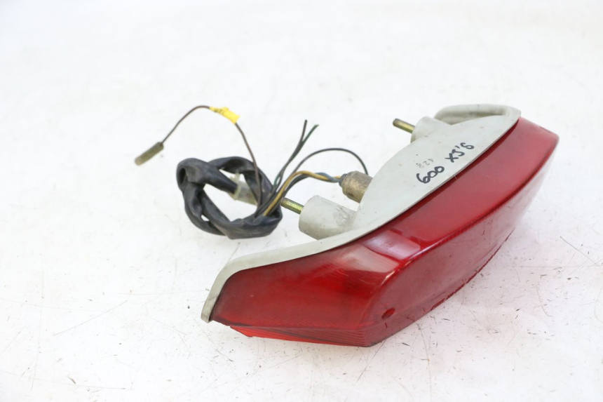 photo de FANALE STOP POSTERIORE  YAMAHA XJN DIVERSION 600 (2000 - 2003) - Ricambio usato controllato