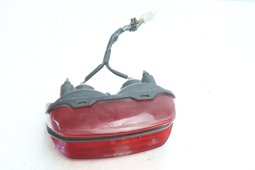 photo de FANALE STOP POSTERIORE  YAMAHA XJR 1300 (1998 - 2002) - Primo piano tecnico