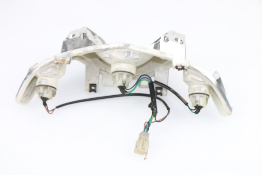 photo de FANALE POSTERIORE YAMAHA NEOS NEO'S 4T 50 (2008 - 2016) - Dettagli dei punti di fissaggio