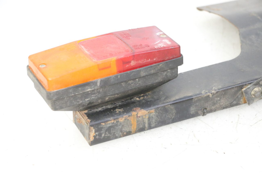 photo de FANALE STOP POSTERIORE  YAMAHA YFM GRIZZLY 550 (2008 - 2015) - Marcature e riferimenti originali