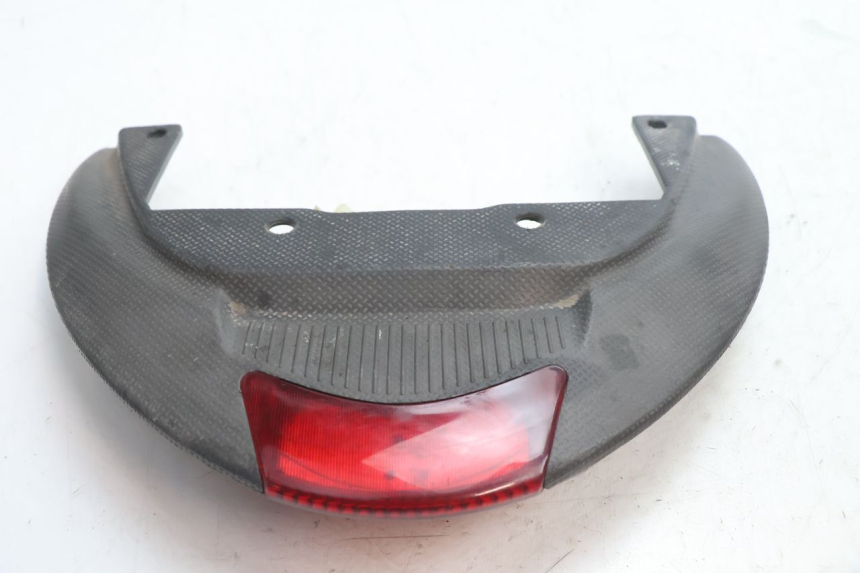 photo de FANALE POSTERIORE PIAGGIO ZIP 2T 50 (2009 - 2019) - Primo piano tecnico