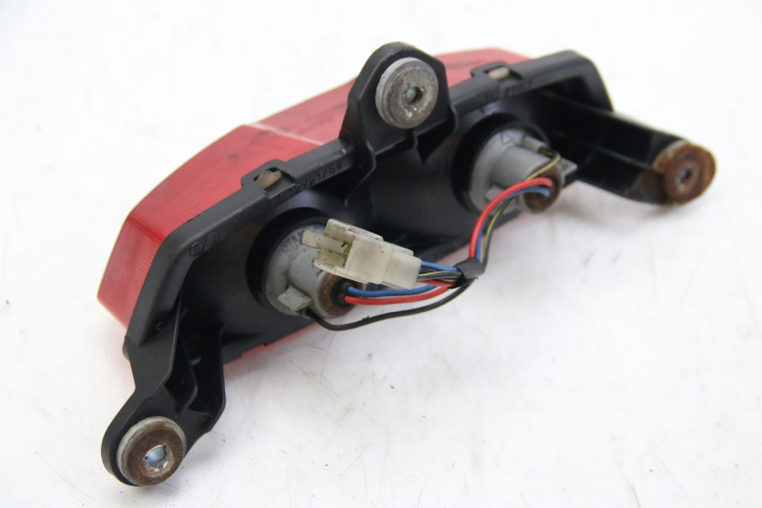 photo de FANALE POSTERIORE KAWASAKI ZX-6R ZX6R 600 (1995 - 1997) - Primo piano tecnico