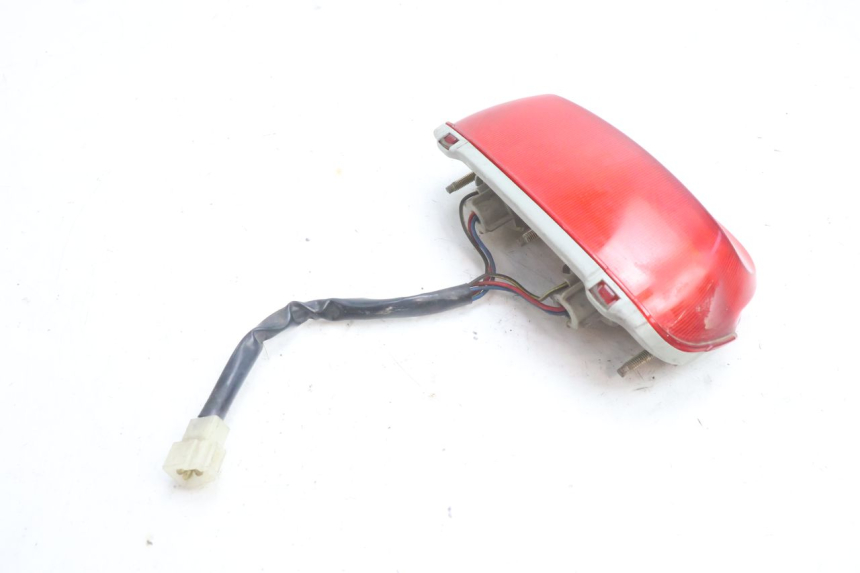photo de FANALE POSTERIORE KAWASAKI ZZR 600 (1995 - 2004) - Primo piano tecnico