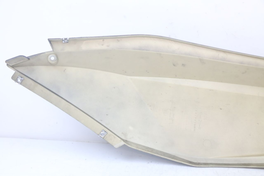 photo de FLANC POSTERIORE DESTRO QUADRO 3D S 350 (2013 - 2018) - Stato della superficie e materiale