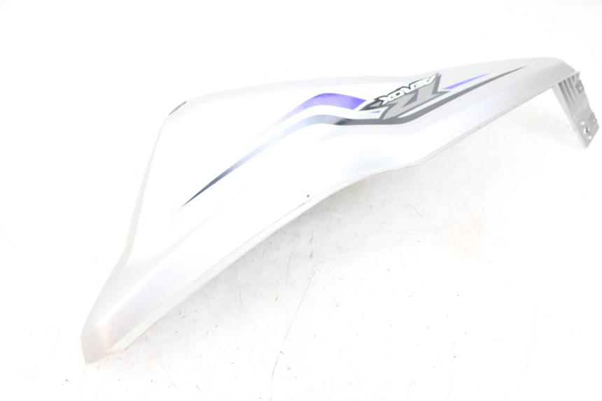 photo de PARAFANGO POSTERIORE DESTRO YAMAHA AEROX 2T 50 (2013 - 2017) - Primo piano tecnico