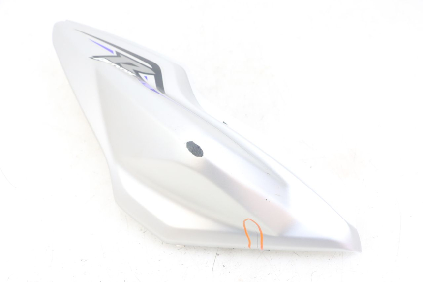 photo de PARAFANGO POSTERIORE DESTRO YAMAHA AEROX 2T 50 (2013 - 2017) - Dettagli dei punti di fissaggio