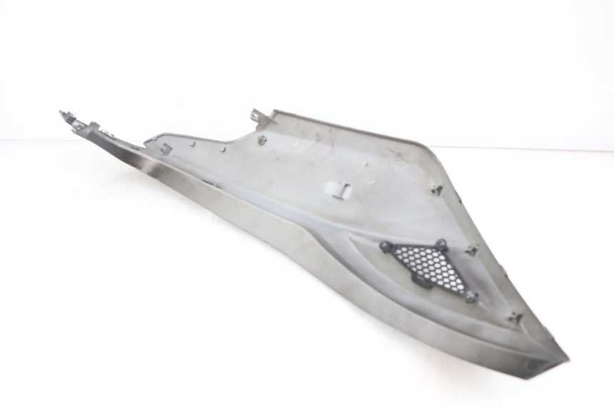 photo de PARAFANGO POSTERIORE DESTRO KYMCO AGILITY 16+ 4T 50 (2018 - 2023) - Foto prodotto supplementare