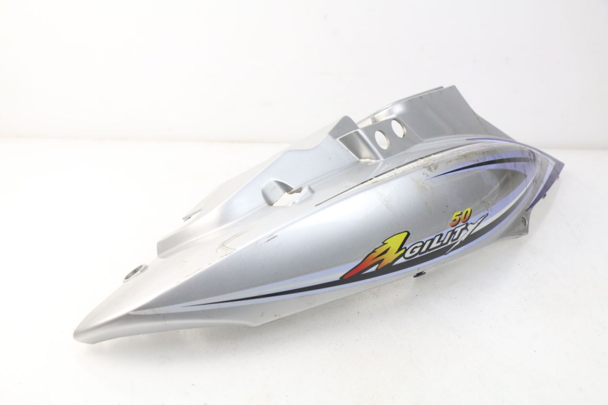 photo de PARAFANGO POSTERIORE DESTRO KYMCO AGILITY 4T 50 (2005 - 2018) - Caratteristiche distintive