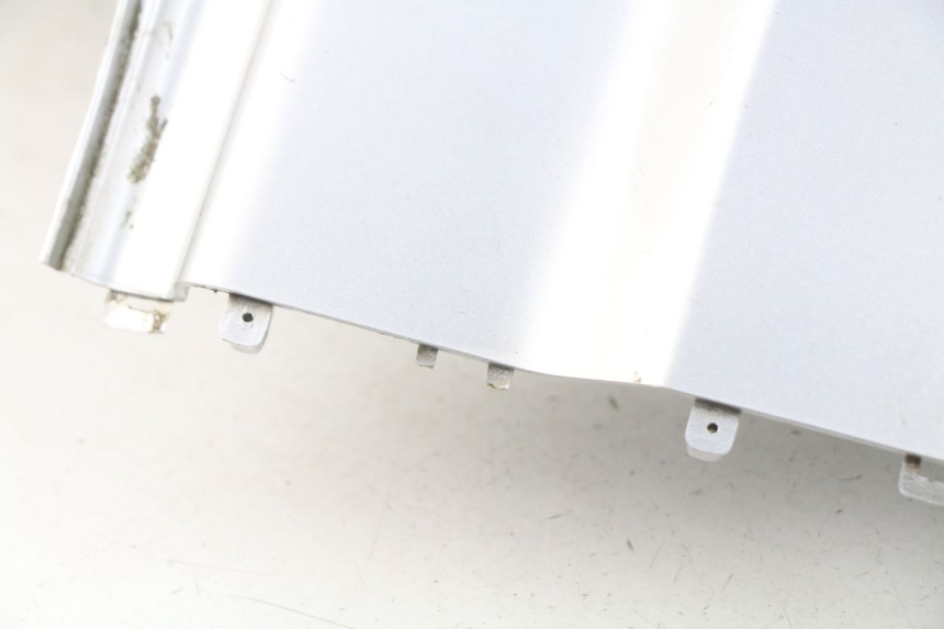 photo de PARAFANGO POSTERIORE DESTRO KYMCO AGILITY 4T 50 (2005 - 2018) - Ricambio usato controllato