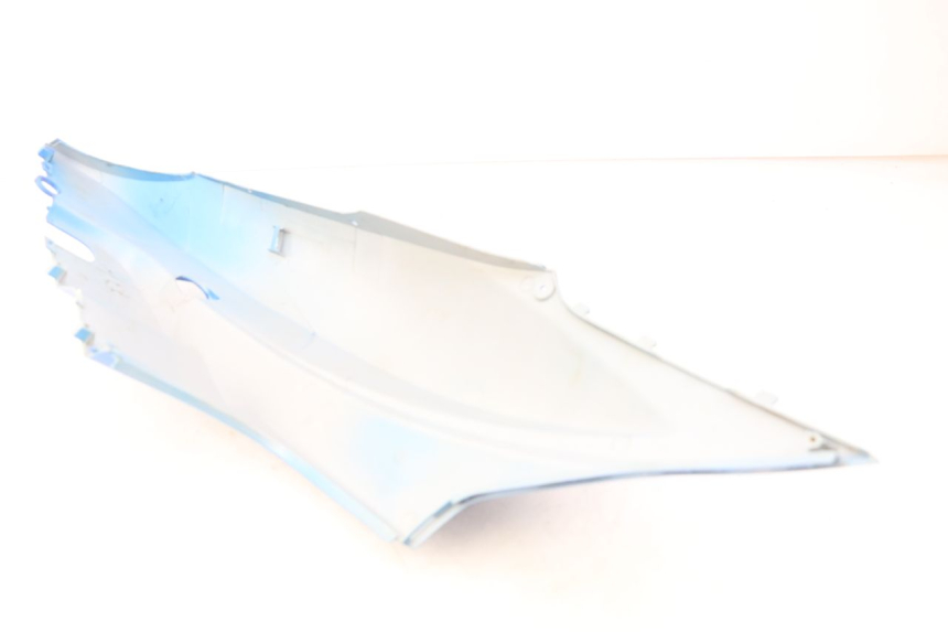 photo de PARAFANGO POSTERIORE DESTRO KYMCO AGILITY 4T 50 (2018 - 2022) - Zoom sullo stato d'uso