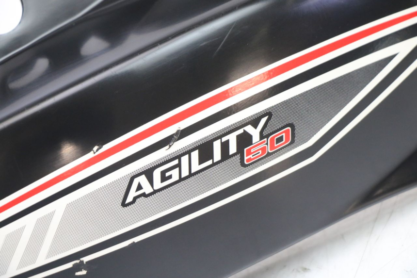 photo de PARAFANGO POSTERIORE DESTRO KYMCO AGILITY 4T 50 (2005 - 2018) - Altra angolazione