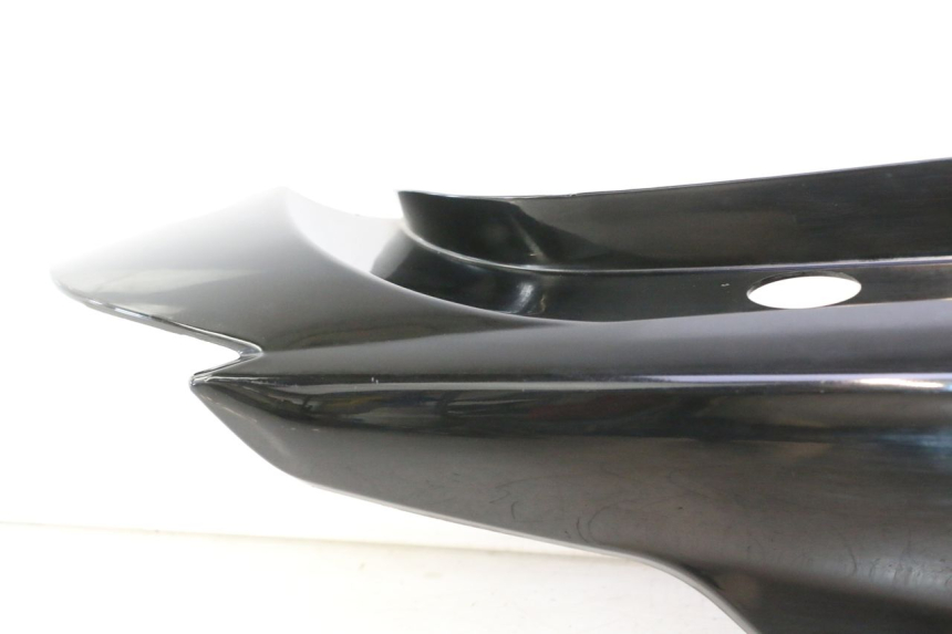 photo de CARENA POSTERIORE DESTRA KYMCO AGILITY CITY 16P 125 (2015 - 2024) - Primo piano tecnico