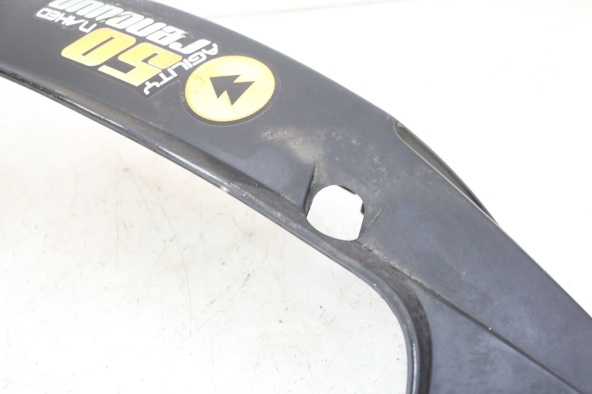 photo de CARENA POSTERIORE DESTRA KYMCO AGILITY NAKED RENOUVO 2T 50 (2011 - 2018) - Dettagli dei punti di fissaggio