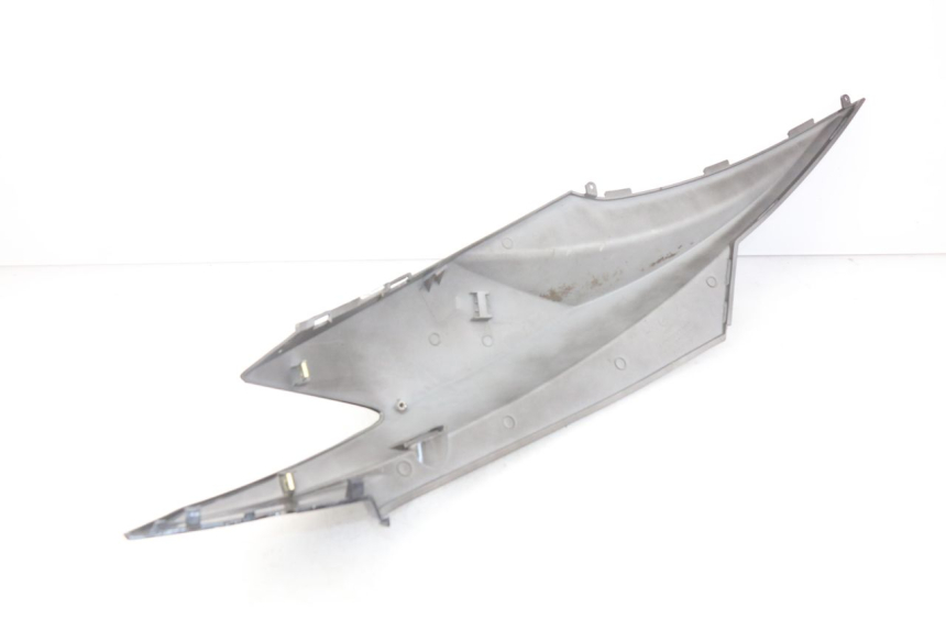 photo de PARAFANGO POSTERIORE DESTRO KYMCO AGILITY RS 2T 50 (2009 - 2013) - Primo piano tecnico