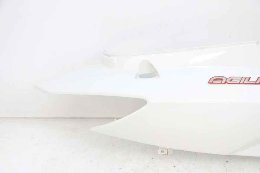 photo de CARENA POSTERIORE DESTRA KYMCO AGILITY RS 4T 50 (2009 - 2013) - Zoom sui componenti