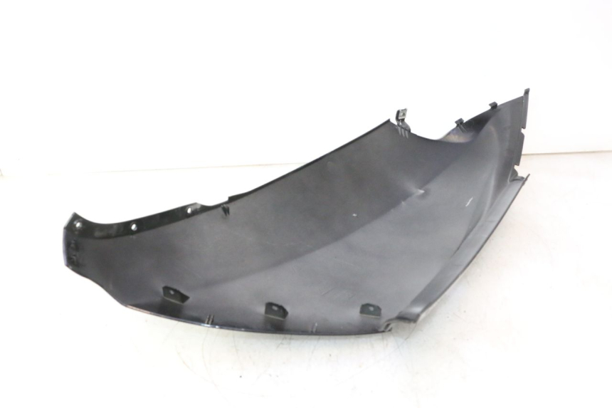 photo de PARAFANGO POSTERIORE DESTRO APRILIA ATLANTIC S 125 (2010 - 2013) - Focus sulla struttura