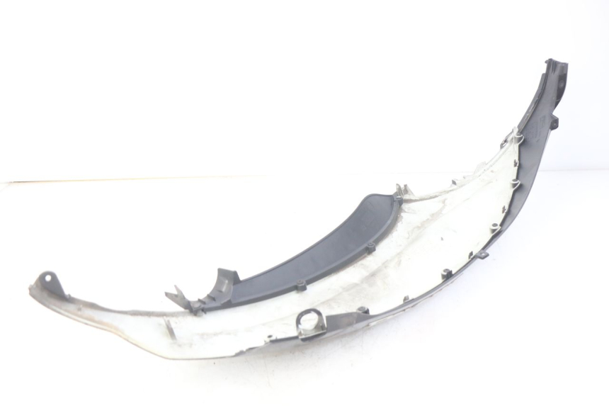 photo de PARAFANGO POSTERIORE DESTRO PIAGGIO BEVERLY 125 (2010 - 2015) - Zoom sullo stato d'uso