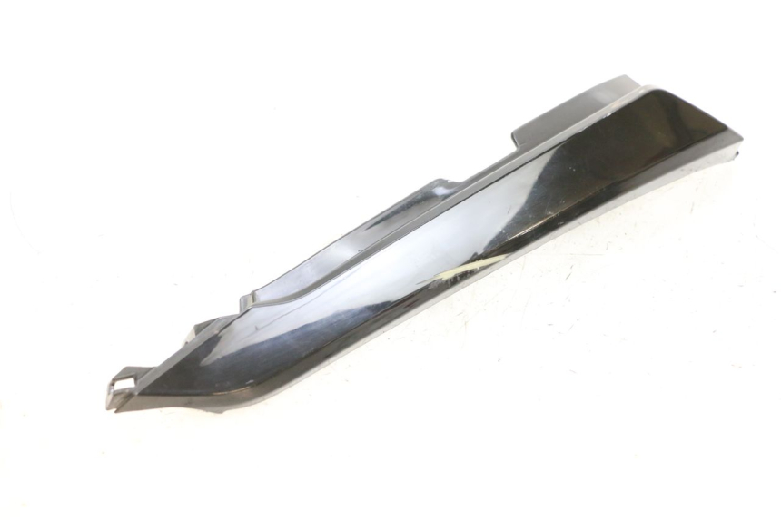 photo de CARENA POSTERIORE DESTRA MAG POWER BOMBERS 4T 50 (2016 - 2026) - Primo piano tecnico