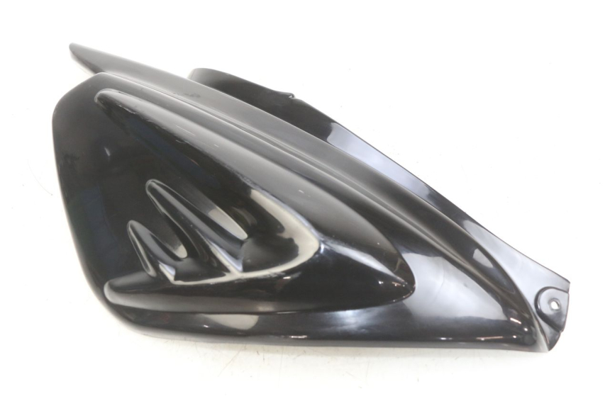 photo de FLANC POSTERIORE DESTRO MBK BOOSTER NEXT GENERATION 50 (1995 - 1998) - Dettagli dei punti di fissaggio