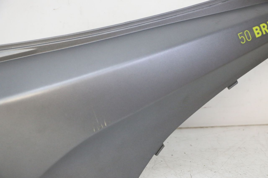 photo de CARENA POSTERIORE DESTRA MOTRON BREEZY 4T 50 (2021 - 2025) - Altra vista dell'articolo