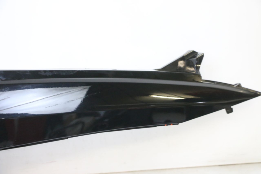 photo de CARENA POSTERIORE DESTRA SUZUKI BURGMAN 125 (2007 - 2014) - Altra vista dell'articolo