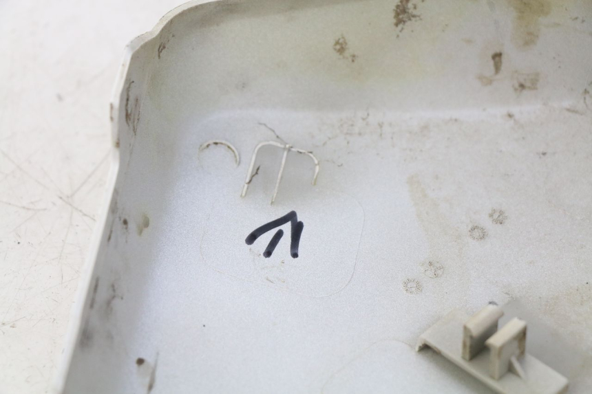 photo de PARAFANGO POSTERIORE DESTRO YAMAHA BW'S BWS 125 (2010 - 2013) - Dettaglio del componente