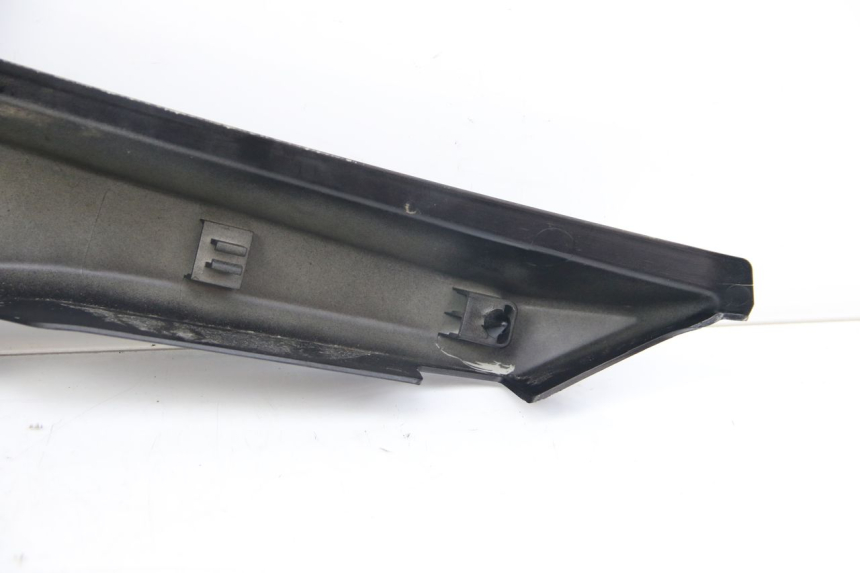 photo de PARAFANGO POSTERIORE DESTRO YAMAHA BW'S BWS 125 (2010 - 2013) - Primo piano tecnico