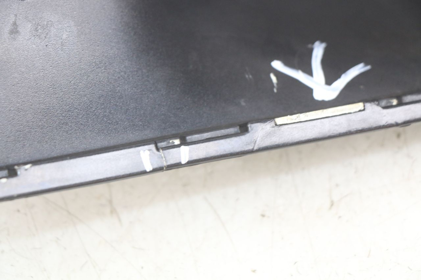 photo de PARAFANGO POSTERIORE DESTRO BMW C1 125 (2000 - 2003) - Dettaglio del componente