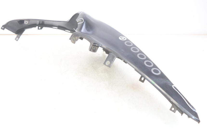 photo de PARAFANGO POSTERIORE DESTRO BMW C1 125 (2000 - 2003) - Caratteristiche distintive