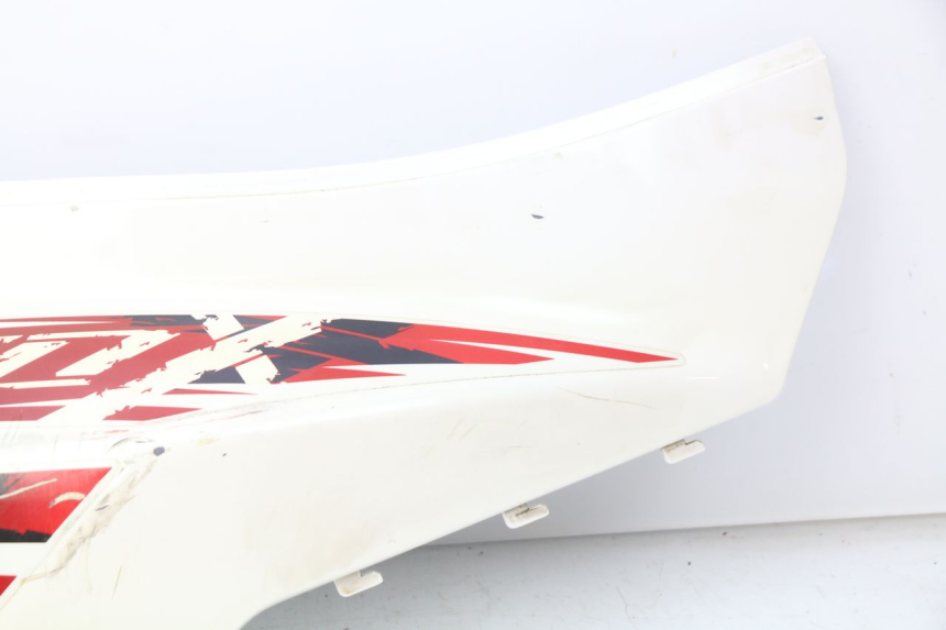 photo de PARAFANGO POSTERIORE DESTRO SYM CROX 4T 50 (2016 - 2023) - Dettagli dei punti di fissaggio