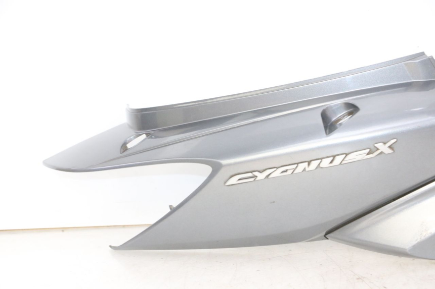 photo de PARAFANGO POSTERIORE DESTRO YAMAHA CYGNUS X INJECTION 125 (2007 - 2013) - Caratteristiche distintive
