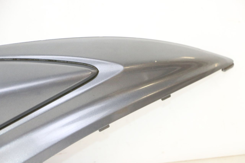 photo de PARAFANGO POSTERIORE DESTRO YAMAHA CYGNUS X INJECTION 125 (2007 - 2013) - Primo piano ad alta risoluzione