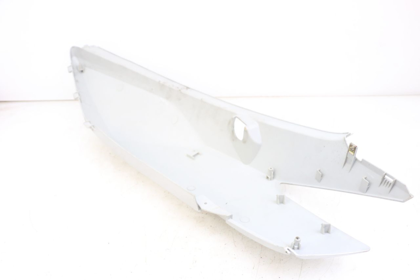 photo de PARAFANGO POSTERIORE DESTRO KYMCO DINK STREET 125 (2009 - 2014) - Zoom sullo stato d'uso